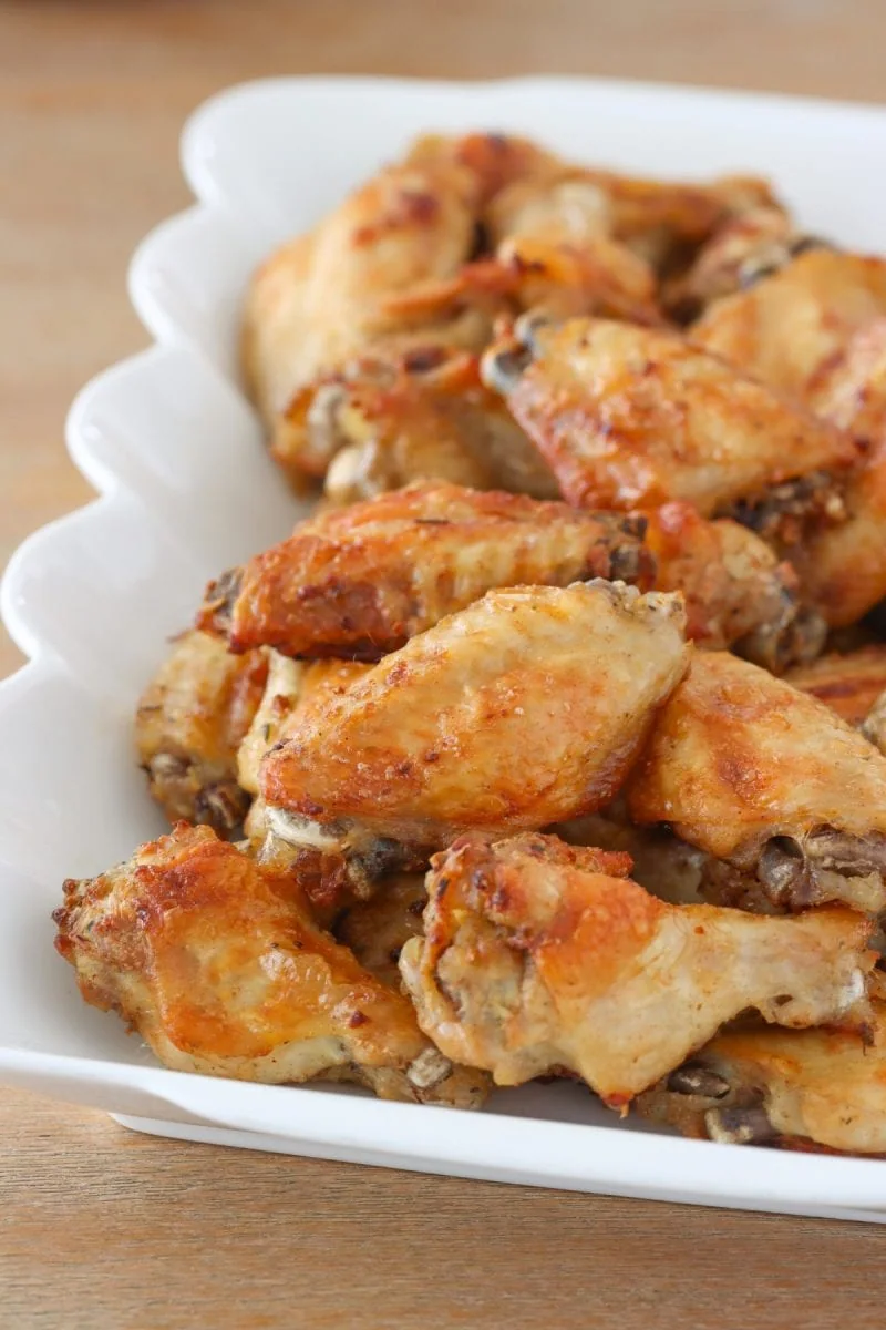 Crisp and golden oven baked chicken wings
Easy baked chicken wings